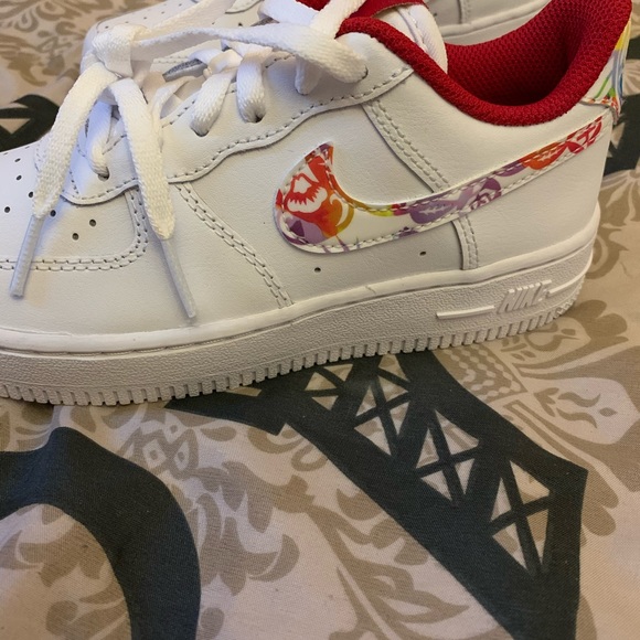 Nike kid shoes - Picture 3 of 3